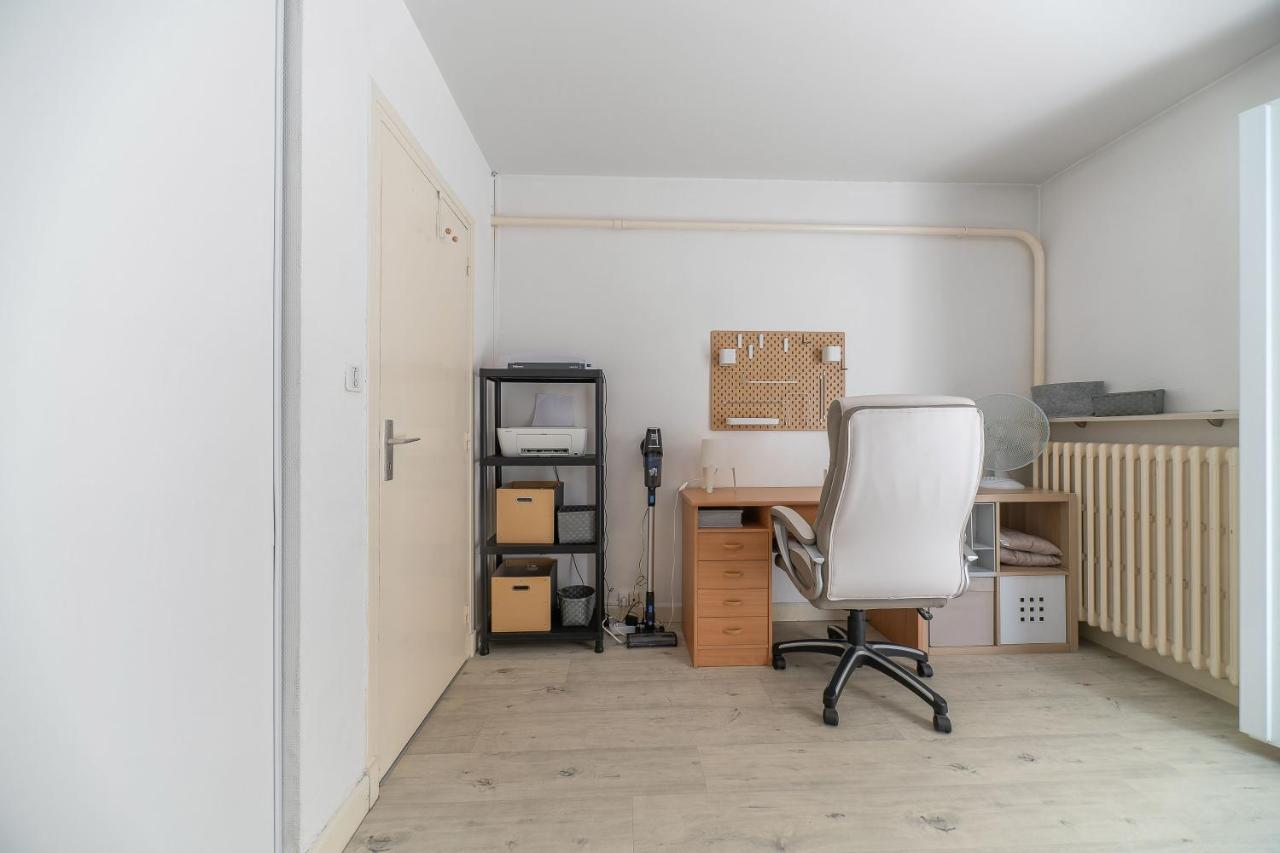 Le Dejoux - Appartement Avec Terrasse En Centre Ville วิชี ภายนอก รูปภาพ